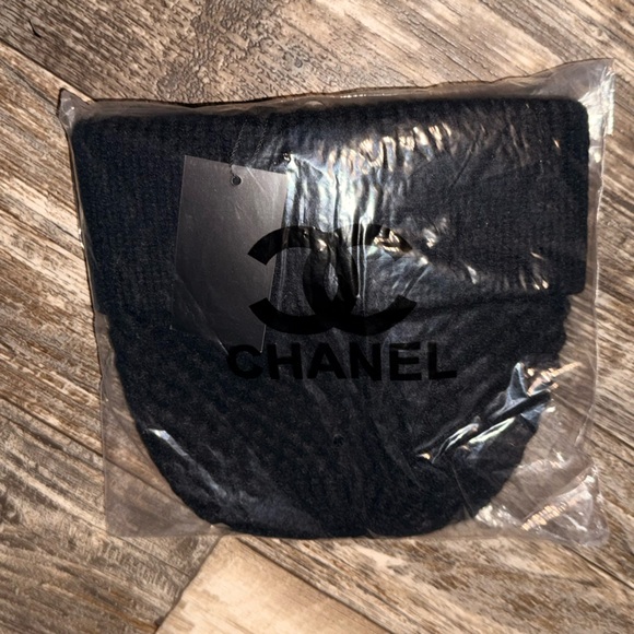 Chanel cashmere beanie - Picture 4 of 5